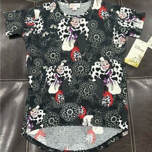 LuLaRoe Kids Black and White Character Tee
Disney Dalmatians Cruella de Vil NWT